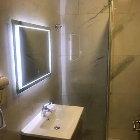 Wilson 4* Lezhë